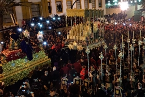 Recogida de la Cofradía del Nazareno de Santa María en 2015 / Gonzalo Oliver Martín