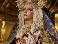 20. Vestimenta de María Santísima de los Dolores (Festividad de la Inmaculada)
